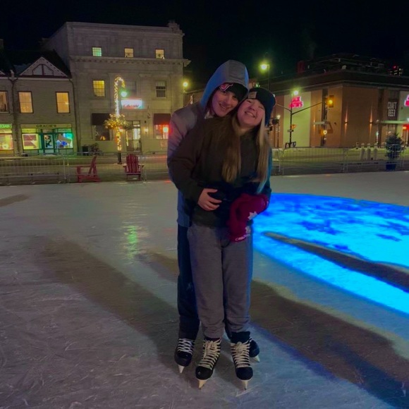 Meet your Posher, Savanna - Picture 1 of 1